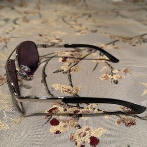 Foster Grant Sunglasses Black - Unisex